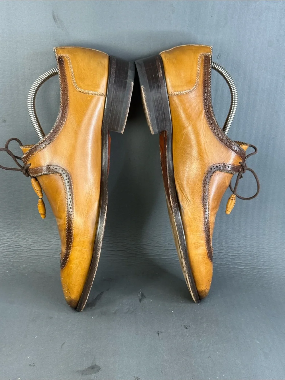 Mezlan gently used